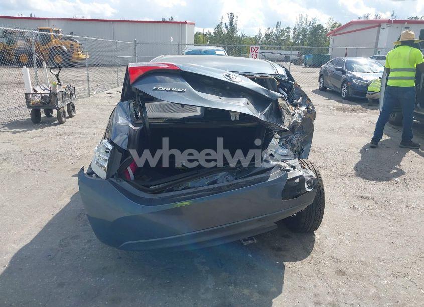 Photo 16 of 2016 Toyota Corolla LE (VIN 2T1BURHE0GC593828)