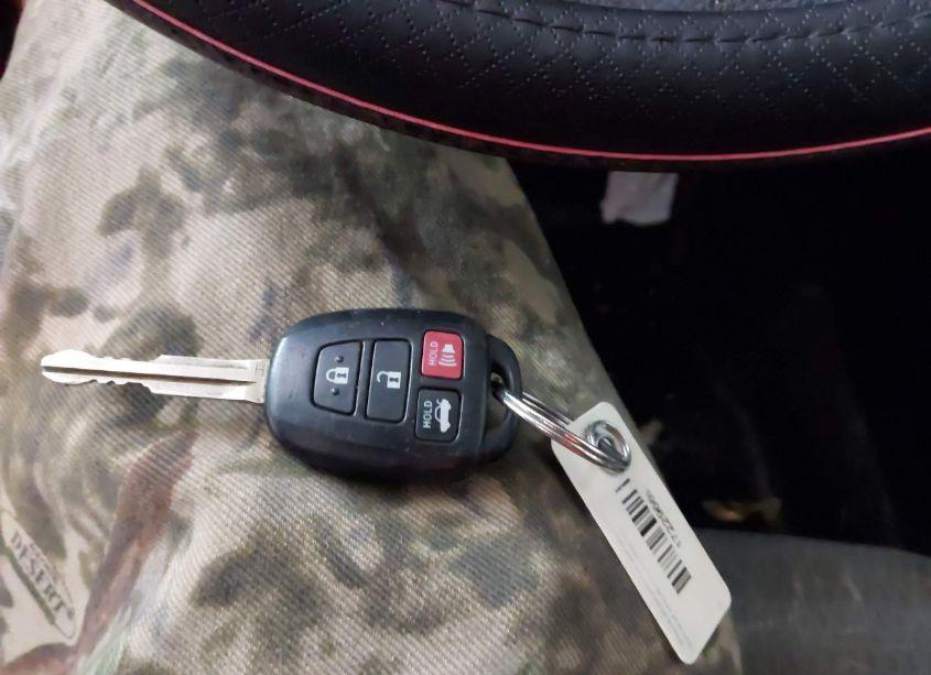 Photo 11 of 2016 Toyota Corolla LE (VIN 2T1BURHE0GC599578)