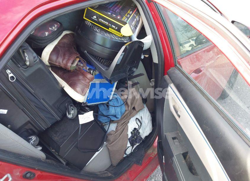 Photo 8 of 2016 Toyota Corolla LE (VIN 2T1BURHE0GC604553)