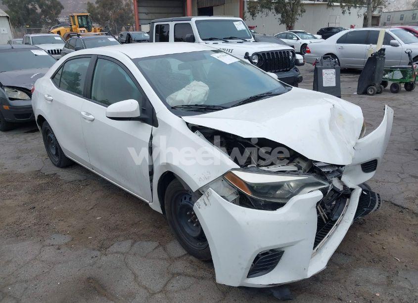 2016 Toyota Corolla LE (VIN 2T1BURHE0GC606271) main photo