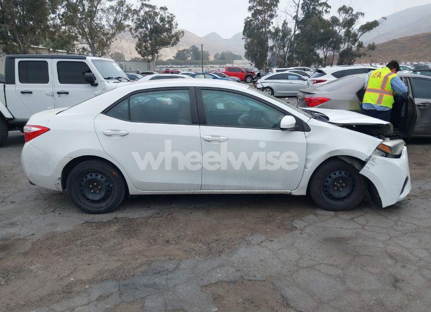 Photo 13 of 2016 Toyota Corolla LE (VIN 2T1BURHE0GC606271)