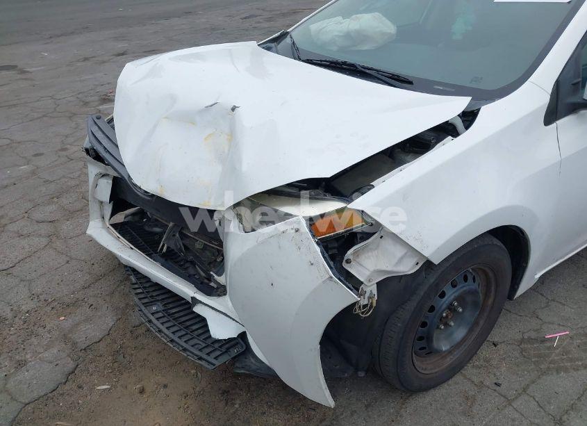 Photo 6 of 2016 Toyota Corolla LE (VIN 2T1BURHE0GC606271)