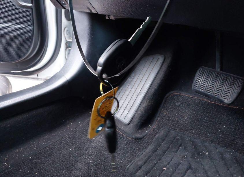 Photo 11 of 2016 Toyota Corolla LE (VIN 2T1BURHE0GC609364)