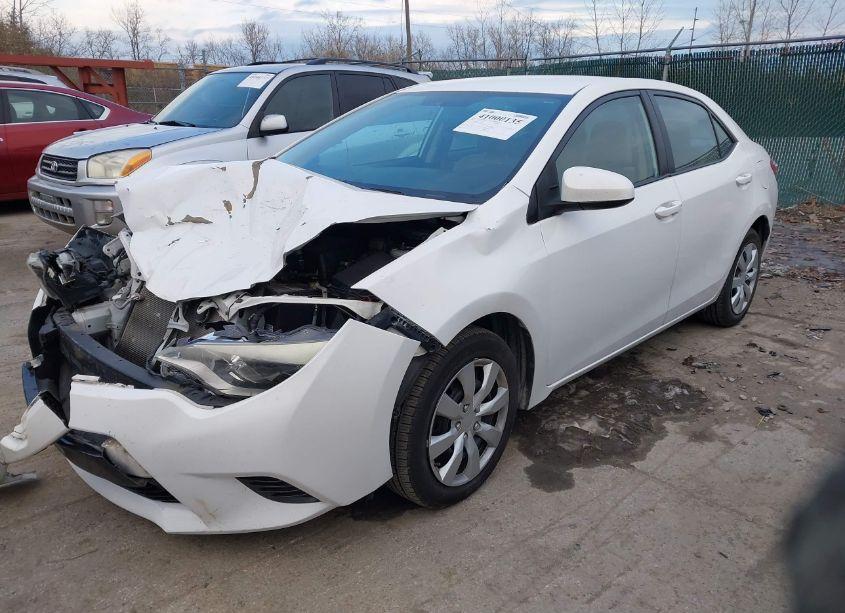 Photo 2 of 2016 Toyota Corolla LE (VIN 2T1BURHE0GC609364)