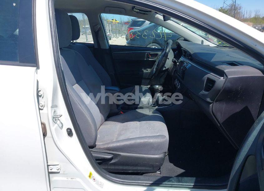 Photo 5 of 2016 Toyota Corolla L (VIN 2T1BURHE0GC620090)