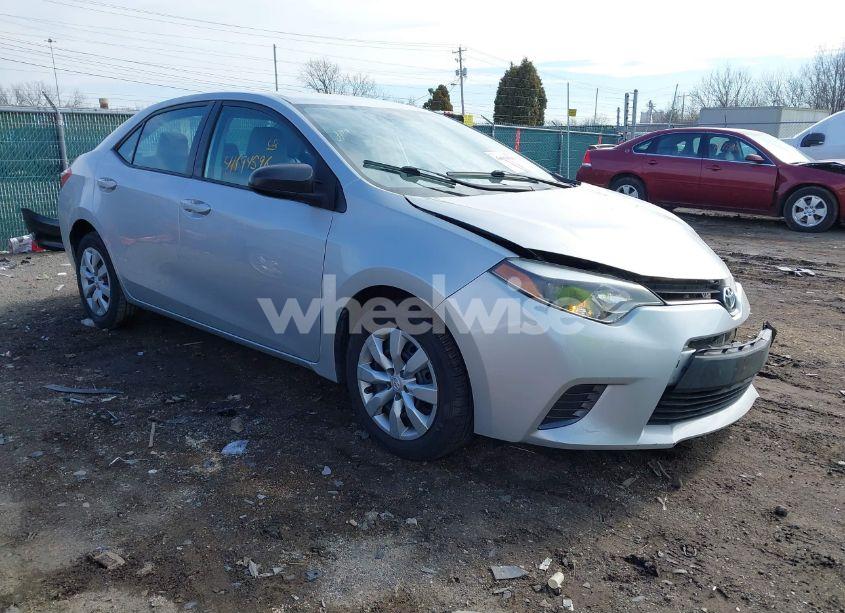 2016 Toyota Corolla LE (VIN 2T1BURHE0GC621630) main photo
