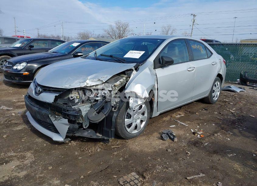 Photo 2 of 2016 Toyota Corolla LE (VIN 2T1BURHE0GC621630)