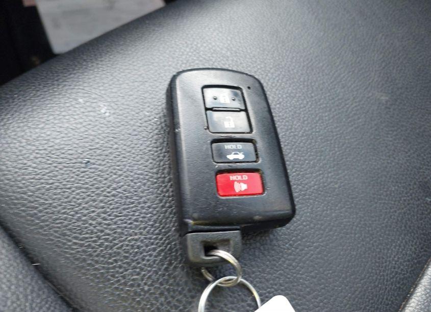 Photo 11 of 2016 Toyota Corolla L/LE/LE PLS/PRM/S/S PLS (VIN 2T1BURHE0GC624575)