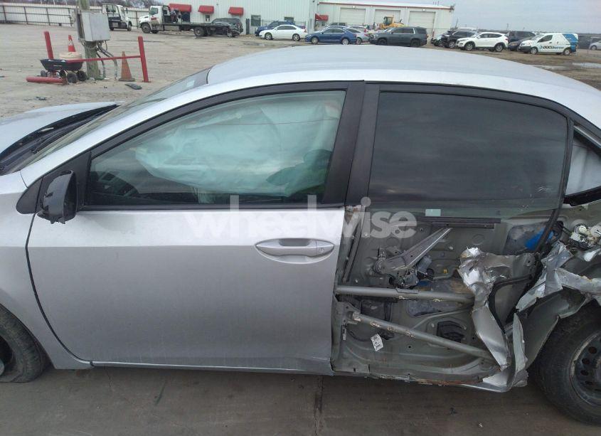 Photo 15 of 2016 Toyota Corolla L (VIN 2T1BURHE0GC632532)