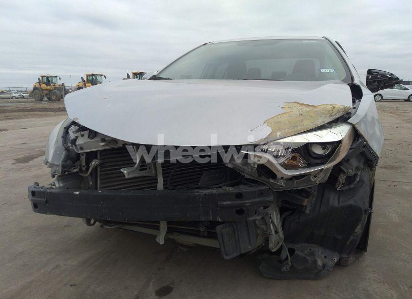 Photo 6 of 2016 Toyota Corolla L (VIN 2T1BURHE0GC632532)