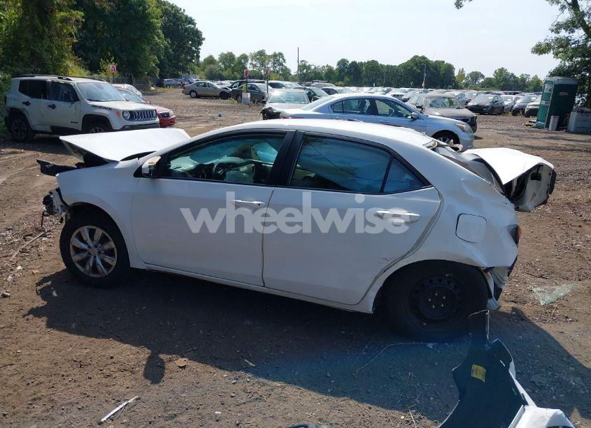 Photo 13 of 2016 Toyota Corolla LE (VIN 2T1BURHE0GC652375)