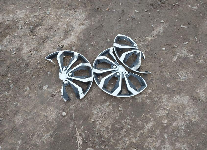 Photo 12 of 2016 Toyota Corolla LE (VIN 2T1BURHE0GC659620)