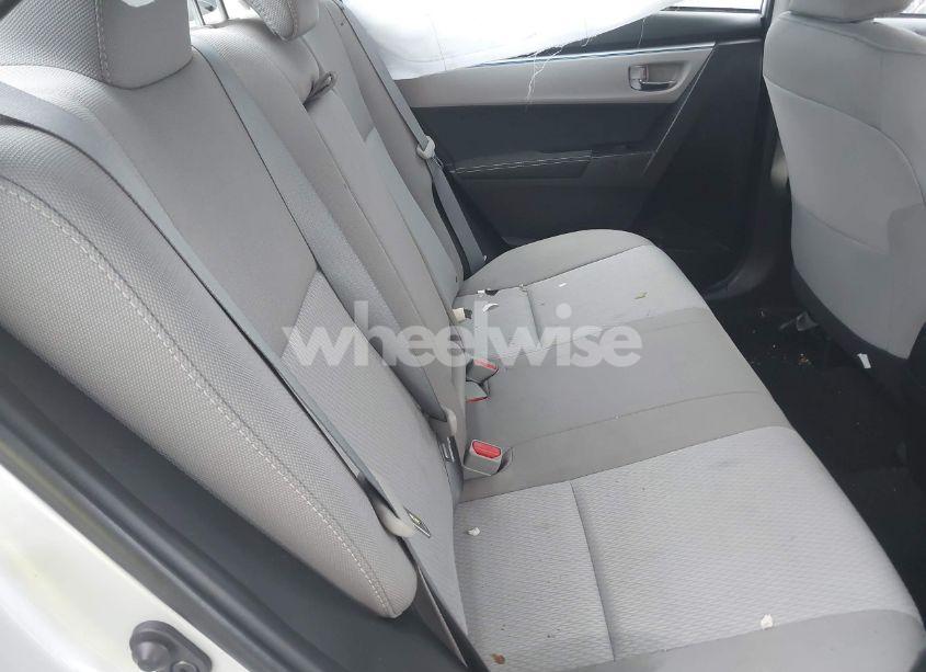 Photo 8 of 2016 Toyota Corolla LE (VIN 2T1BURHE0GC695064)