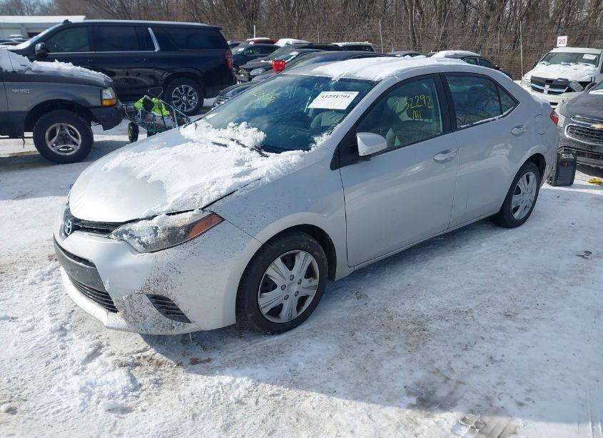 Photo 2 of 2016 Toyota Corolla LE (VIN 2T1BURHE0GC706922)
