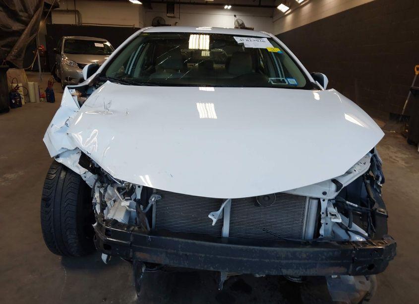 Photo 13 of 2016 Toyota Corolla LE (VIN 2T1BURHE0GC715653)