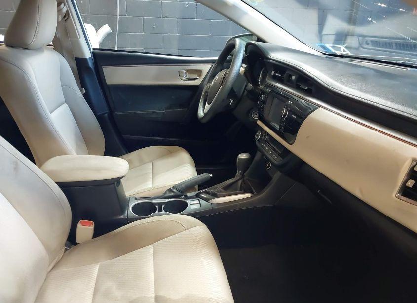 Photo 5 of 2016 Toyota Corolla LE (VIN 2T1BURHE0GC715653)