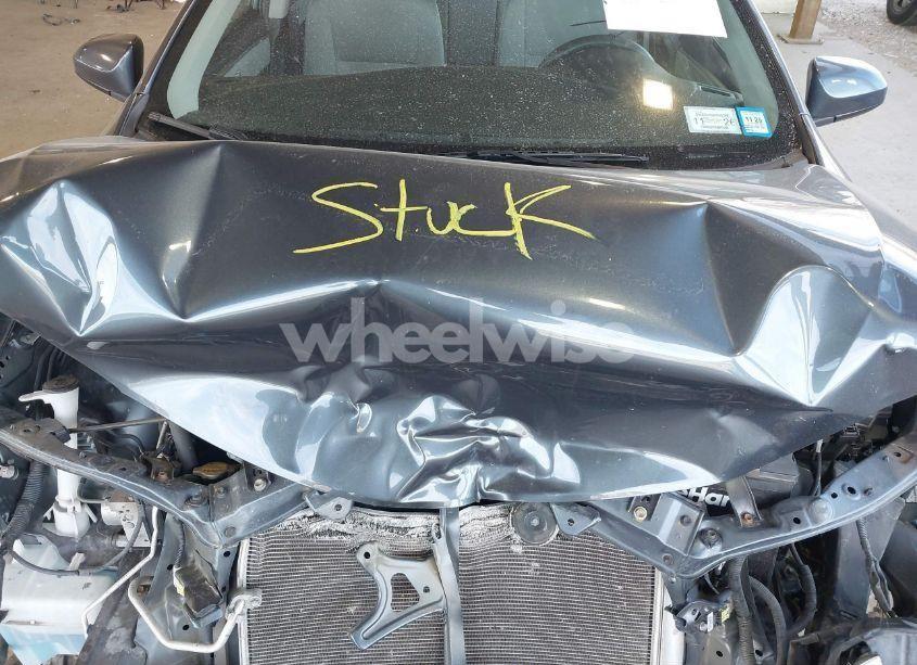 Photo 10 of 2016 Toyota Corolla LE (VIN 2T1BURHE0GC730041)