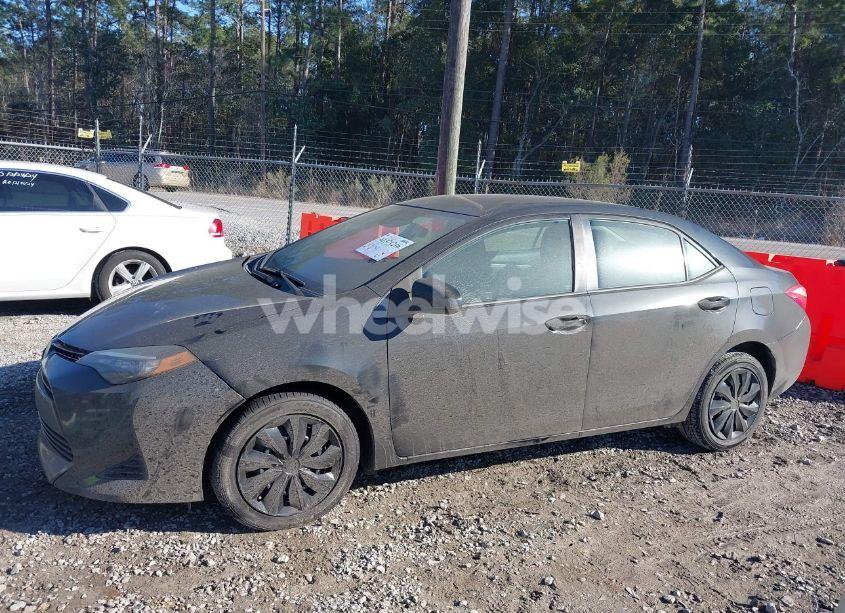 Photo 14 of 2017 Toyota Corolla LE (VIN 2T1BURHE0HC755846)
