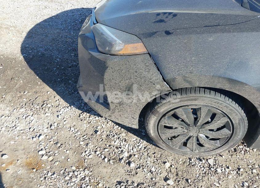 Photo 6 of 2017 Toyota Corolla LE (VIN 2T1BURHE0HC755846)