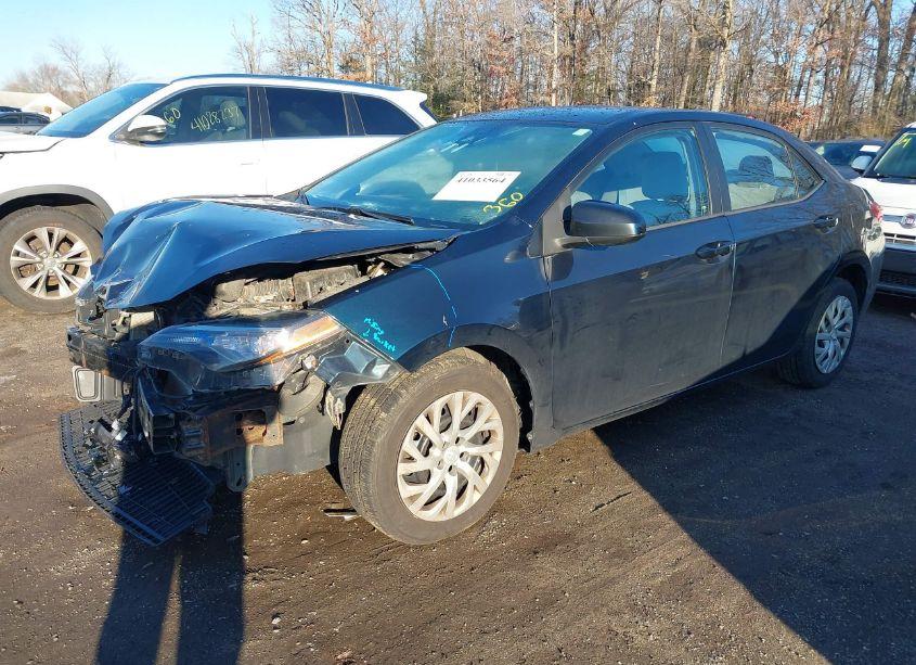 Photo 2 of 2017 Toyota Corolla LE (VIN 2T1BURHE0HC765499)