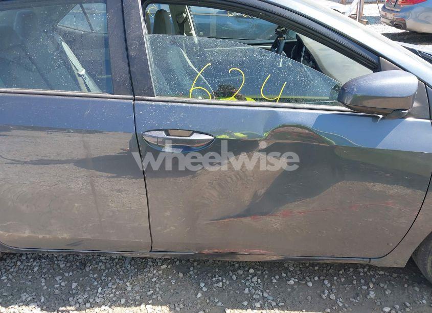 Photo 13 of 2017 Toyota Corolla LE (VIN 2T1BURHE0HC768290)