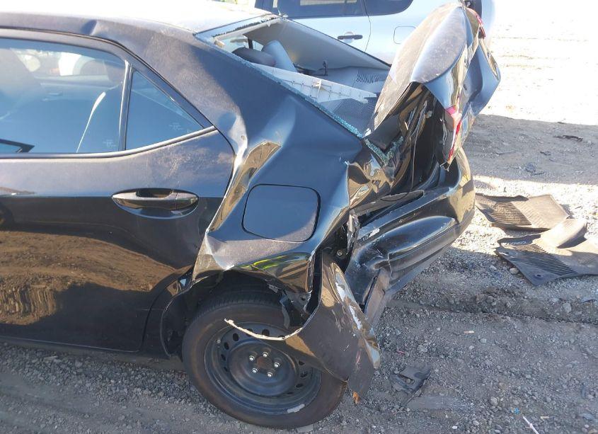 Photo 6 of 2017 Toyota Corolla LE (VIN 2T1BURHE0HC797918)