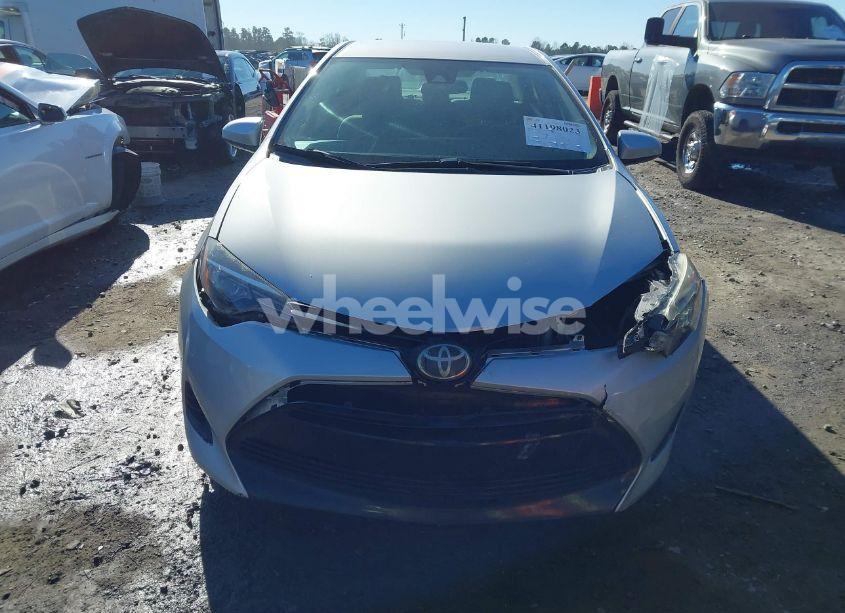 Photo 12 of 2017 Toyota Corolla LE (VIN 2T1BURHE0HC833509)