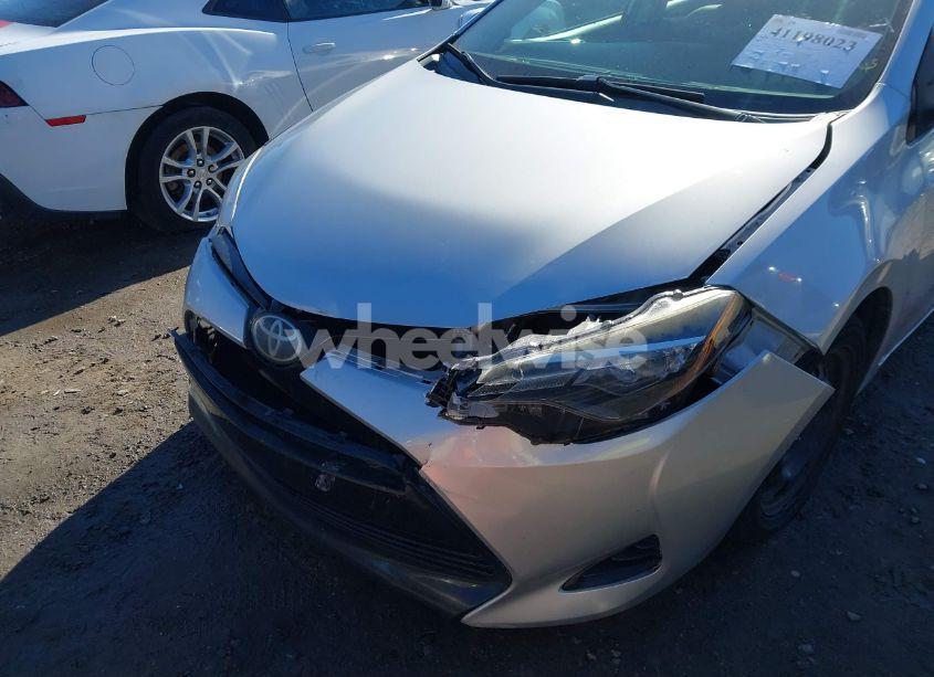 Photo 6 of 2017 Toyota Corolla LE (VIN 2T1BURHE0HC833509)