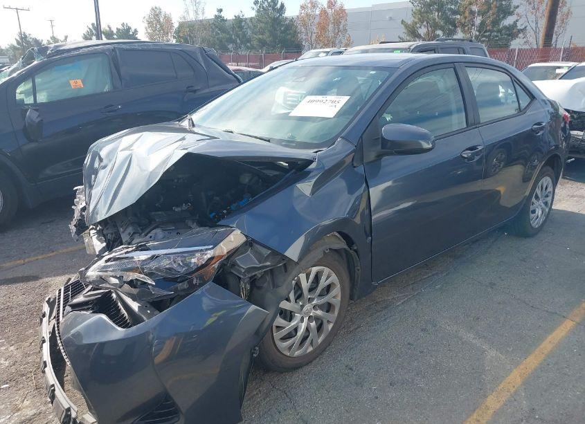 Photo 2 of 2017 Toyota Corolla LE (VIN 2T1BURHE0HC842999)