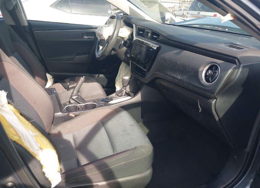 Photo 5 of 2017 Toyota Corolla LE (VIN 2T1BURHE0HC842999)