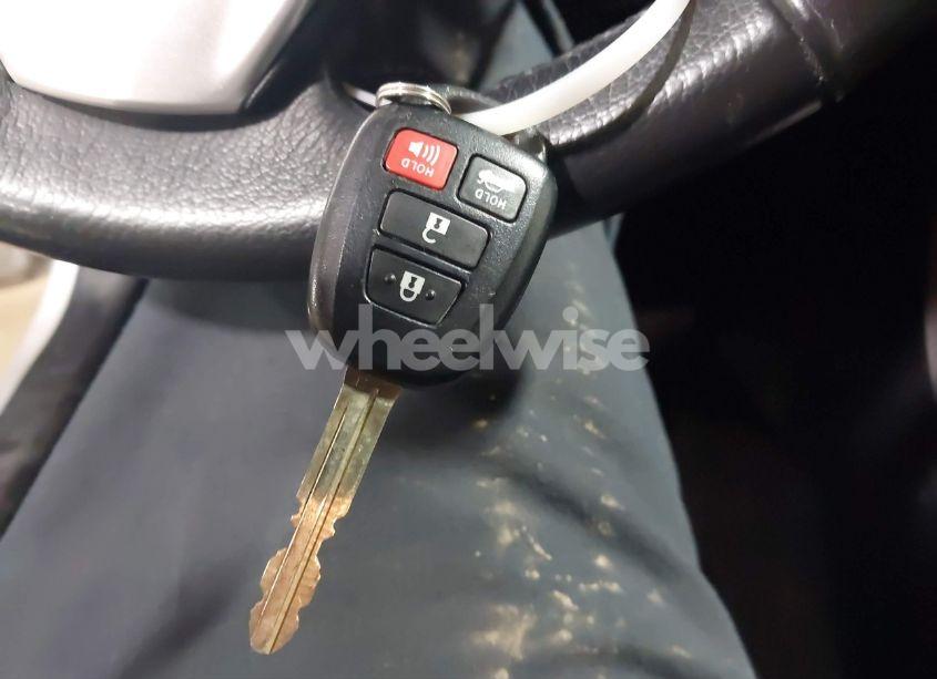 Photo 11 of 2017 Toyota Corolla SE (VIN 2T1BURHE0HC855414)