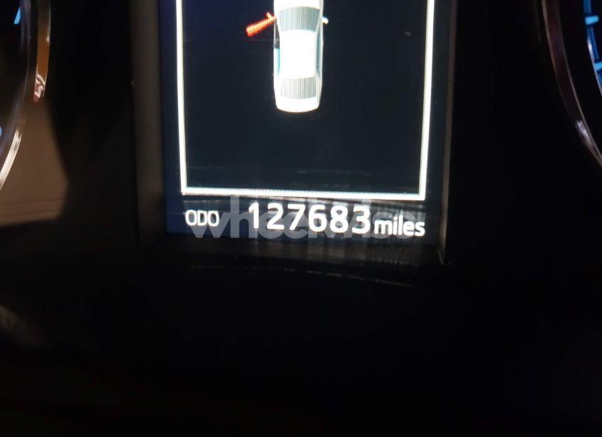 Photo 15 of 2017 Toyota Corolla SE (VIN 2T1BURHE0HC855414)