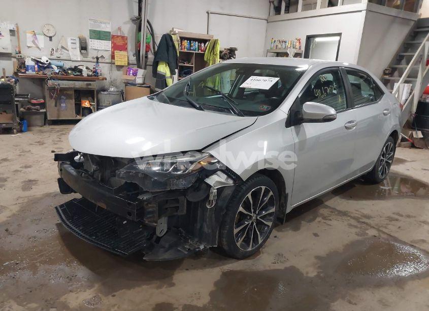 Photo 2 of 2017 Toyota Corolla SE (VIN 2T1BURHE0HC855414)