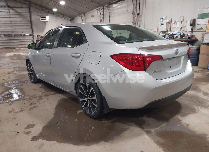 Photo 3 of 2017 Toyota Corolla SE (VIN 2T1BURHE0HC855414)