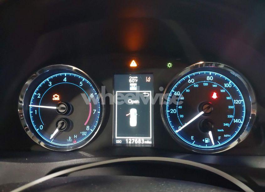 Photo 7 of 2017 Toyota Corolla SE (VIN 2T1BURHE0HC855414)