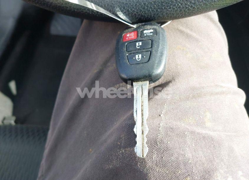 Photo 11 of 2017 Toyota Corolla LE (VIN 2T1BURHE0HC858619)