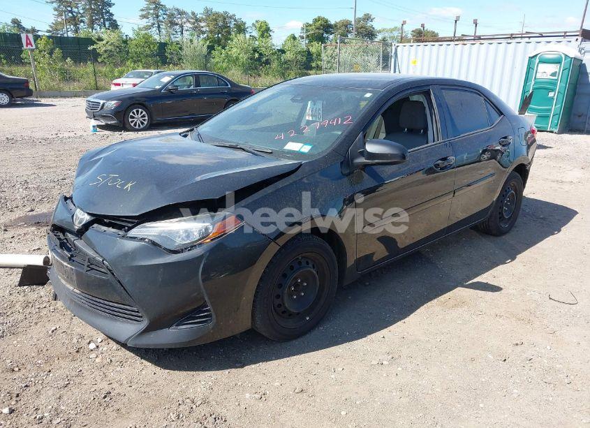Photo 2 of 2017 Toyota Corolla LE (VIN 2T1BURHE0HC865330)