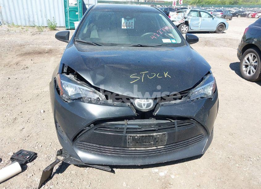 Photo 6 of 2017 Toyota Corolla LE (VIN 2T1BURHE0HC865330)