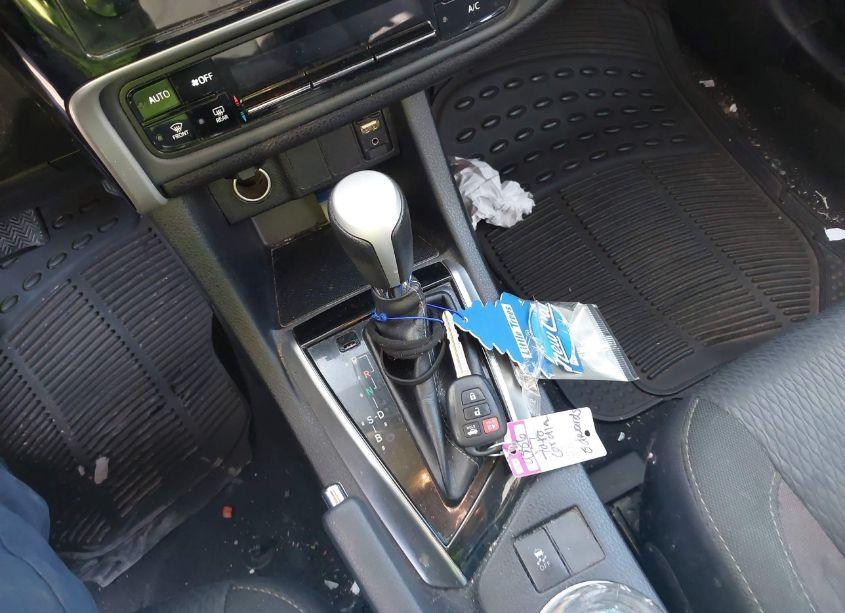 Photo 11 of 2017 Toyota Corolla LE (VIN 2T1BURHE0HC870799)