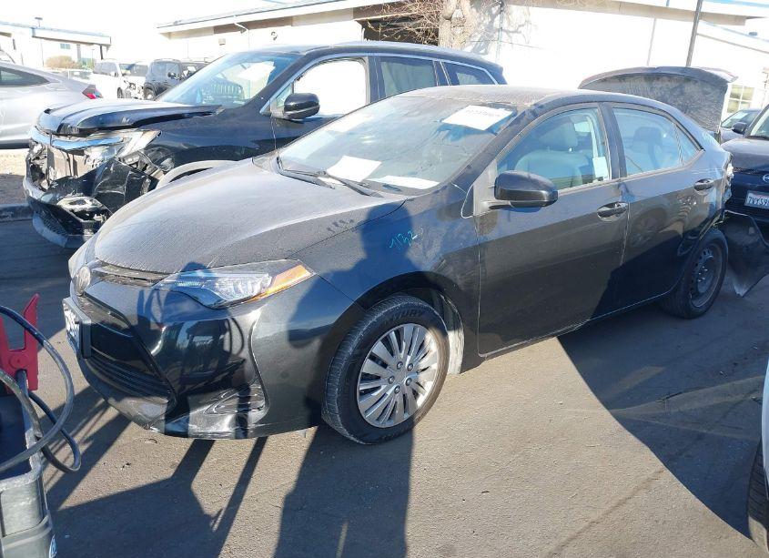 Photo 2 of 2017 Toyota Corolla LE (VIN 2T1BURHE0HC870799)