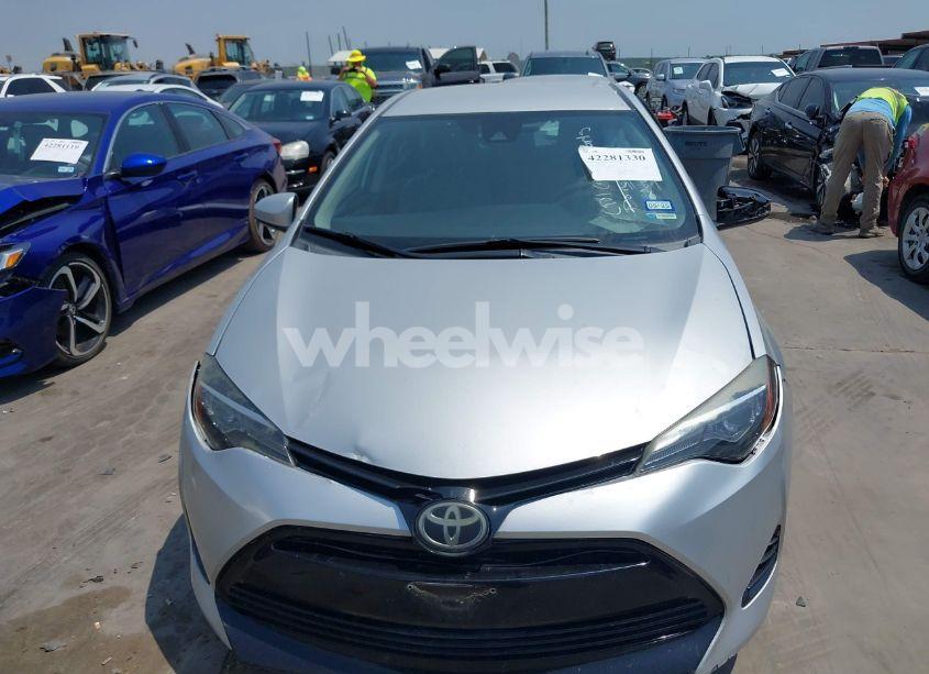 Photo 13 of 2017 Toyota Corolla LE (VIN 2T1BURHE0HC871127)