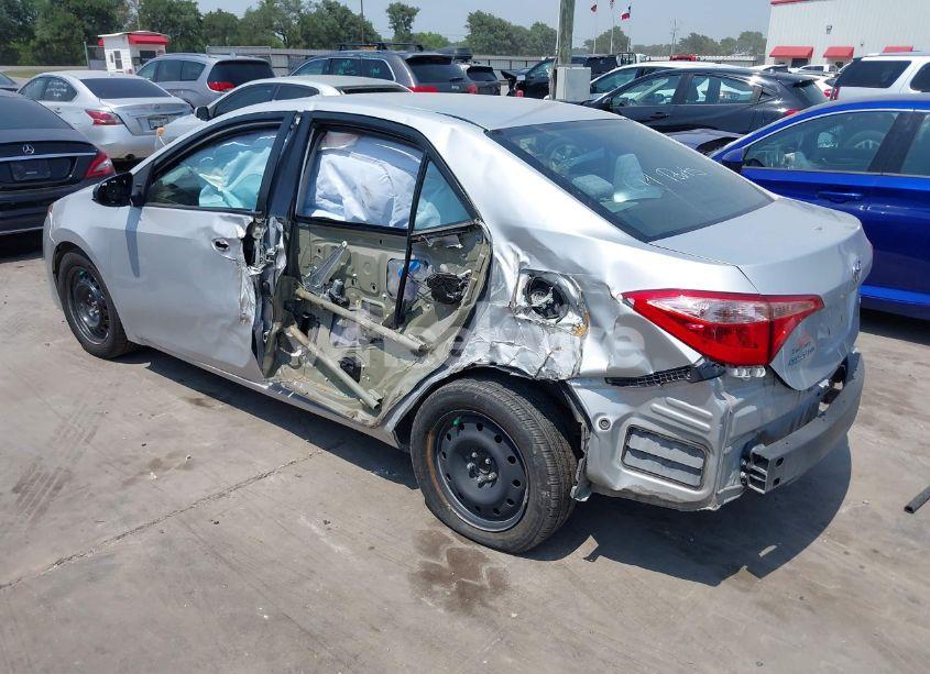 Photo 3 of 2017 Toyota Corolla LE (VIN 2T1BURHE0HC871127)