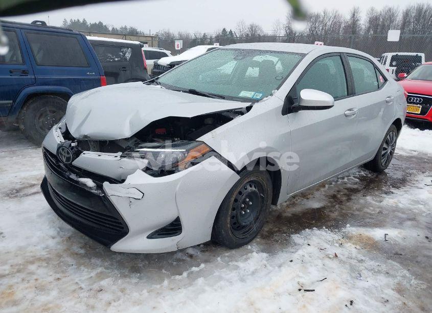 Photo 2 of 2017 Toyota Corolla LE (VIN 2T1BURHE0HC884556)