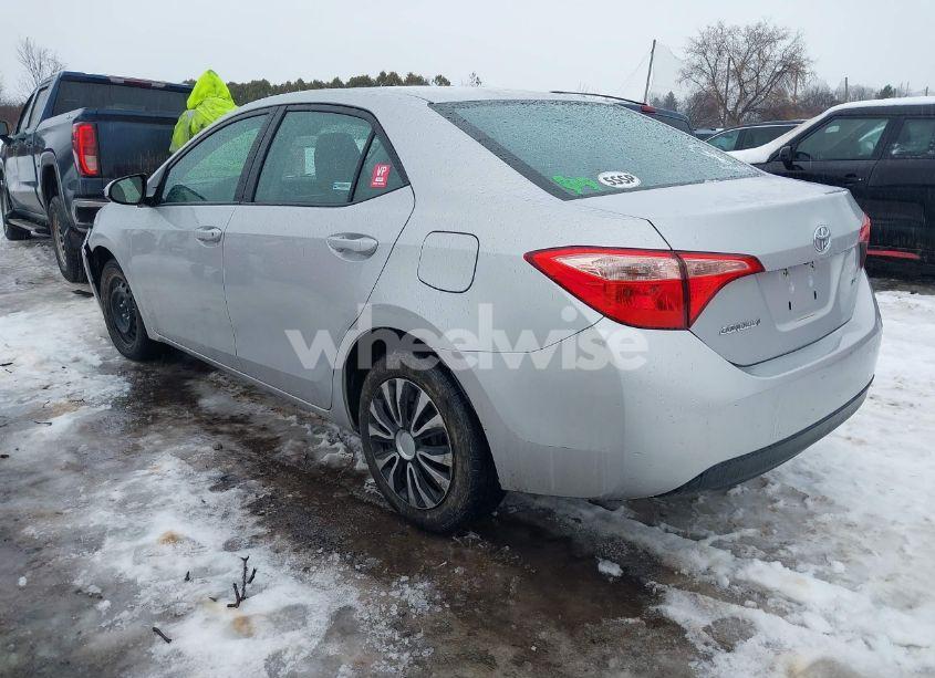 Photo 3 of 2017 Toyota Corolla LE (VIN 2T1BURHE0HC884556)