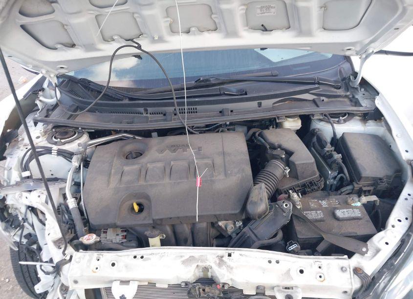 Photo 10 of 2017 Toyota Corolla LE (VIN 2T1BURHE0HC922884)