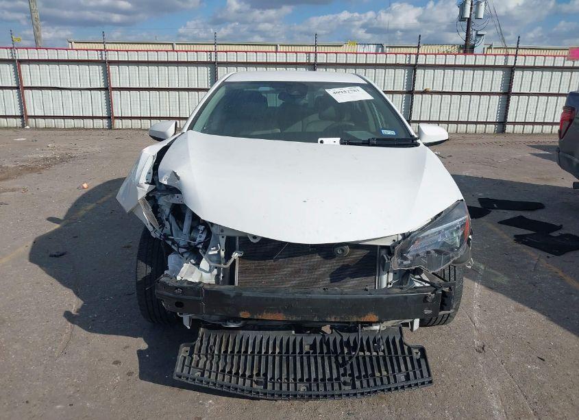 Photo 13 of 2017 Toyota Corolla LE (VIN 2T1BURHE0HC922884)