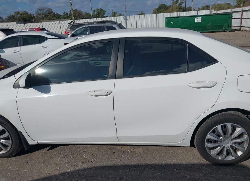 Photo 15 of 2017 Toyota Corolla LE (VIN 2T1BURHE0HC922884)