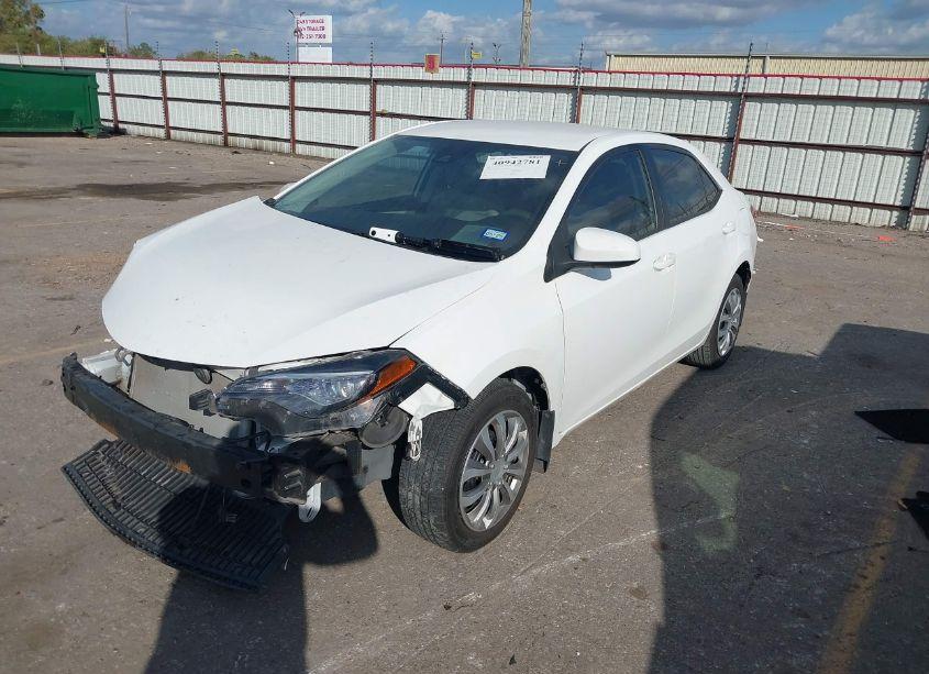 Photo 2 of 2017 Toyota Corolla LE (VIN 2T1BURHE0HC922884)