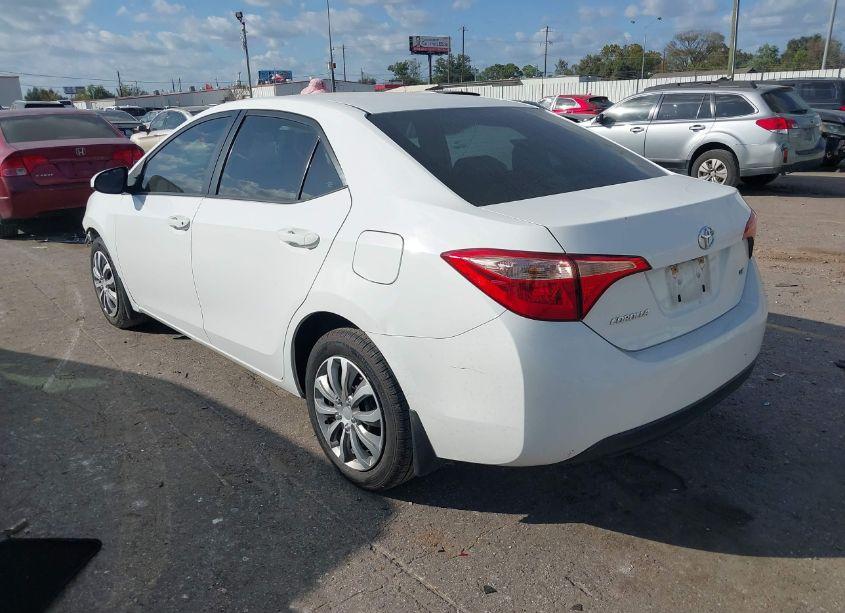 Photo 3 of 2017 Toyota Corolla LE (VIN 2T1BURHE0HC922884)