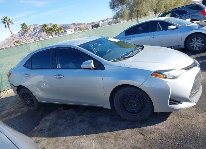 Photo 14 of 2017 Toyota Corolla LE (VIN 2T1BURHE0HC927597)